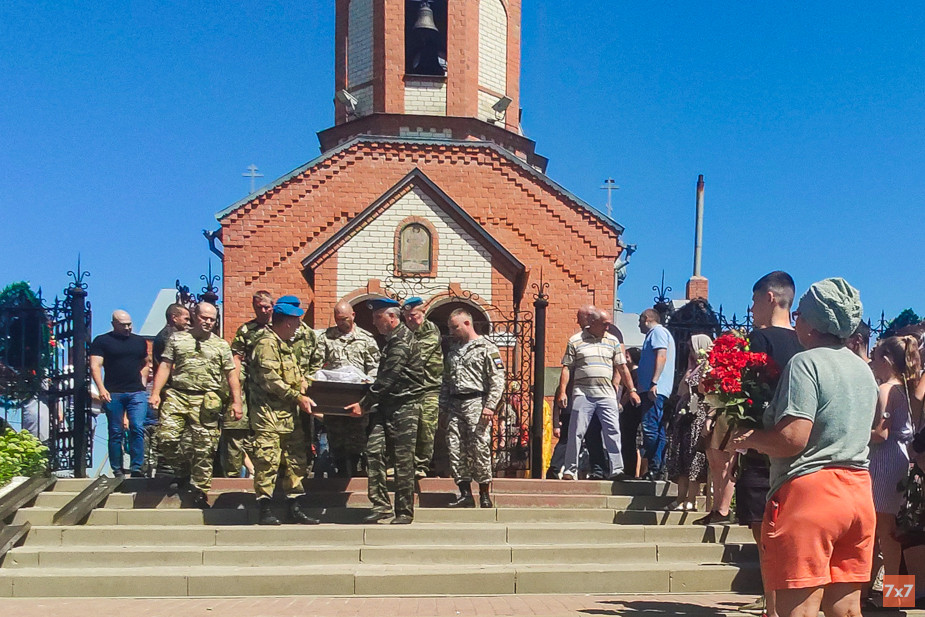 Храм в Масловой Пристани, где отпевали Никиту Мальцева. Фото «7х7»