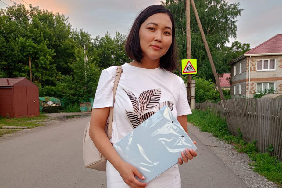 Аруна Арна перед сдачей подписей для участия в выборах