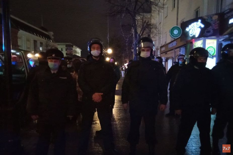 Оцепление, из которого в Пензе без подписания предостережения не выпускали участников акции 21 апреля и журналистов