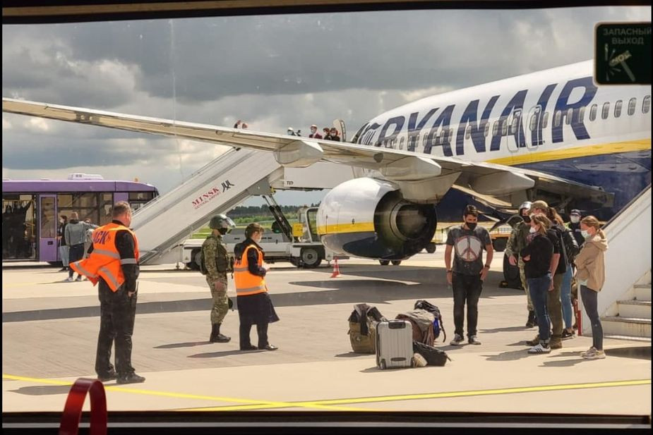 Самолет авиакомпании Ryanair в аэропорту Минска